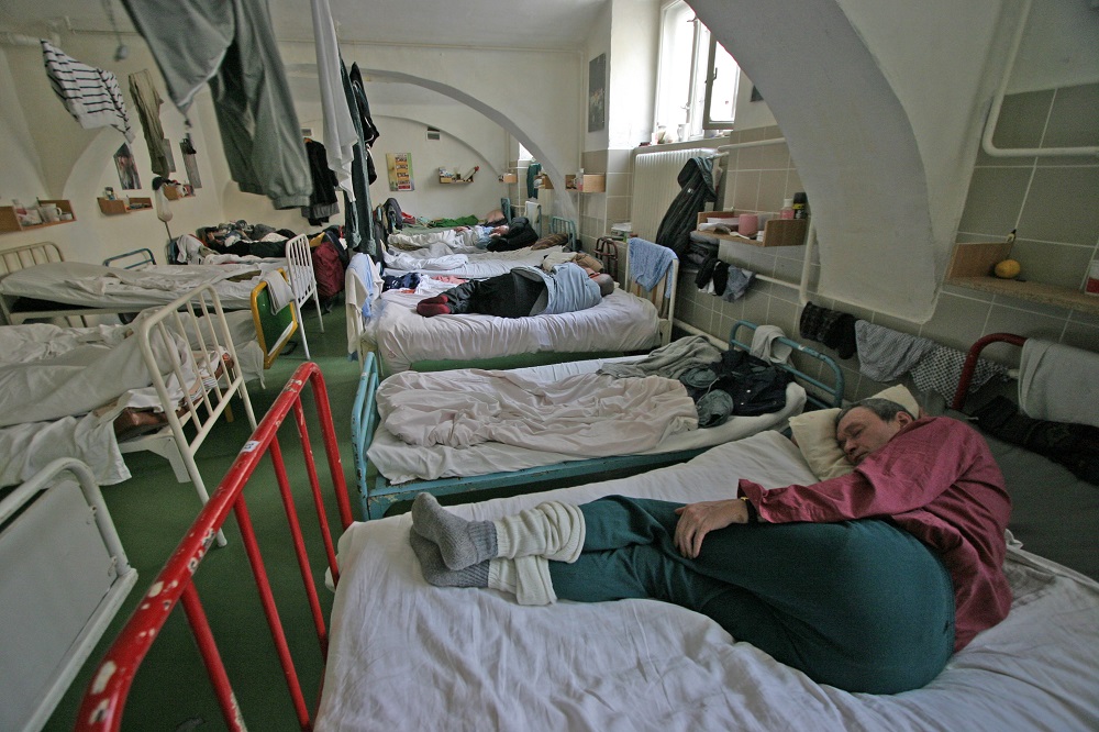 People sleep in a homeless shelter in Hungary. Credit: Bazsa Tibor Zsolt