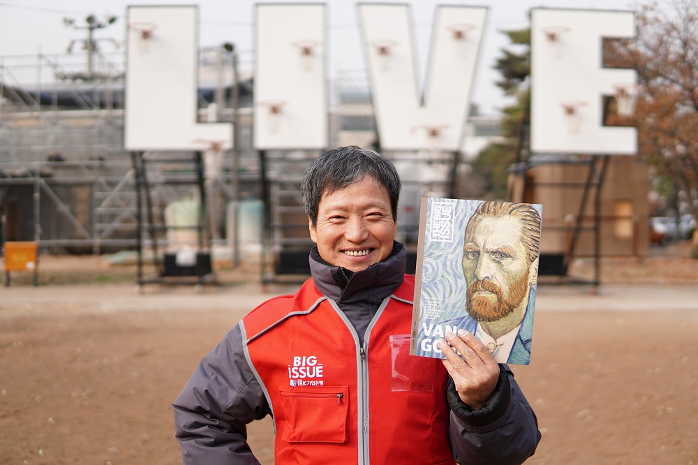 The Big Issue Korea vendor Hong-Wu Moon