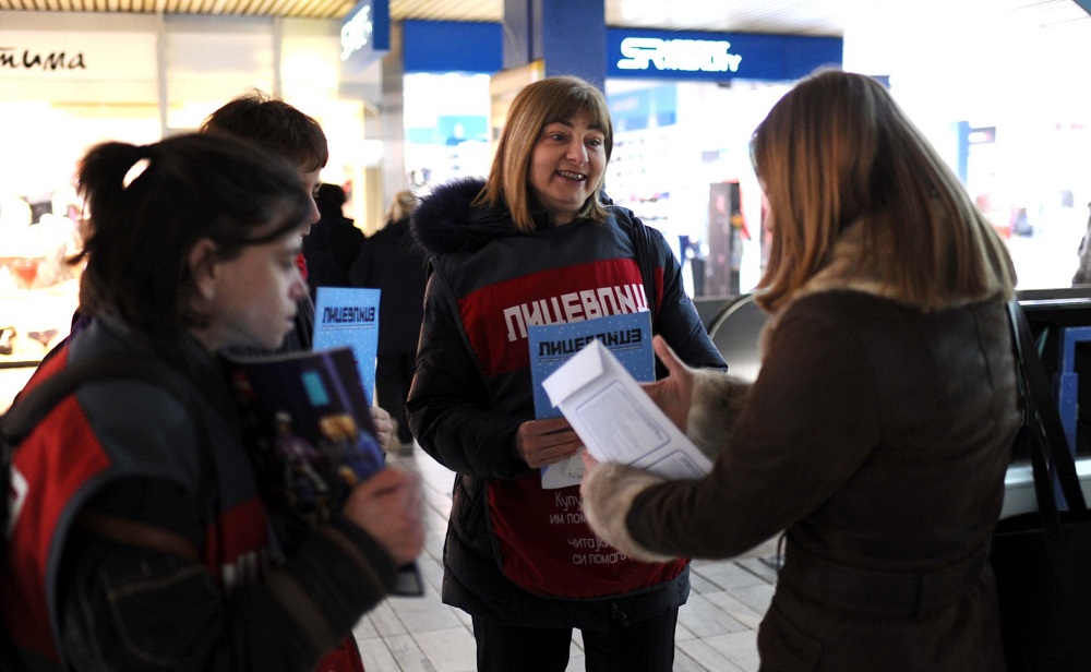 Moracanin selling Lice v Lice with vendors during #VendorWeek