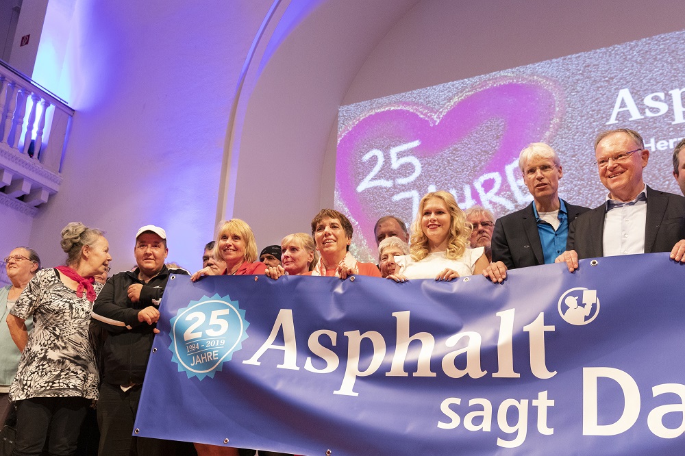 Asphalt's birthday gala in Hannover during the week of the 2019 Global Street Paper Summit. [Credit: Selim Korycki]