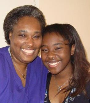 Zella Knight with her daughter. [Photo courtesy of Community Change]
