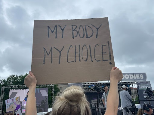 Protestors get ready to march from the Washington Monument to the Supreme Court on May 14 at the Bans Off Our Bodies protest. Credit: Kaela Roeder.